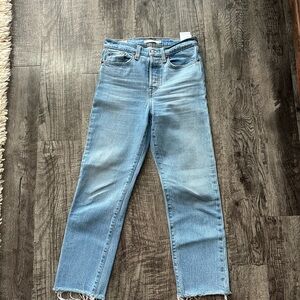 Levi’s Wedgie Straight Cut Off Jeans